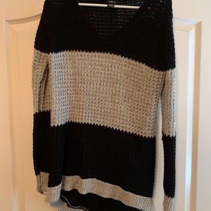 Rue21 hi low v neck sweater XL
